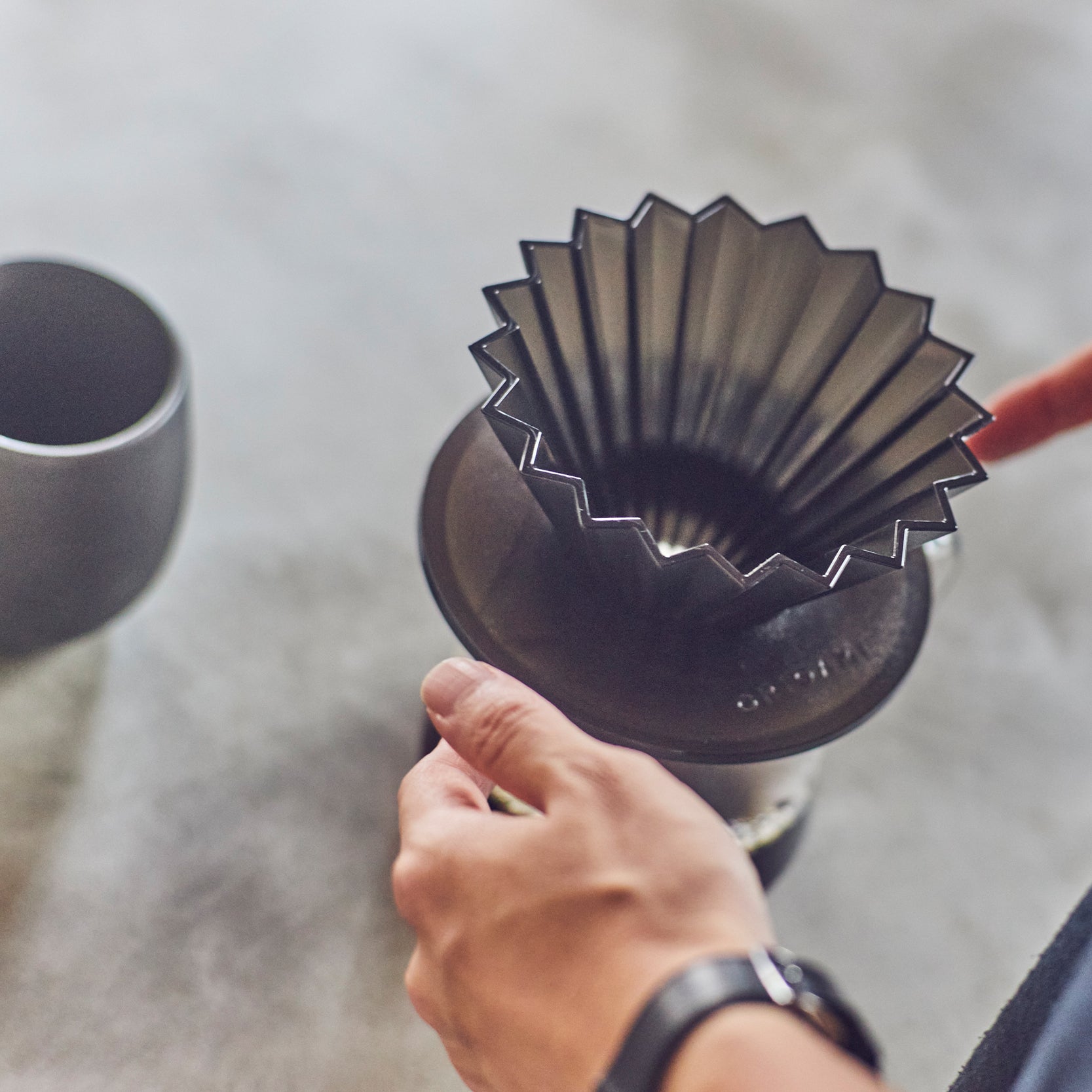 ORIGAMI AS dripper holder